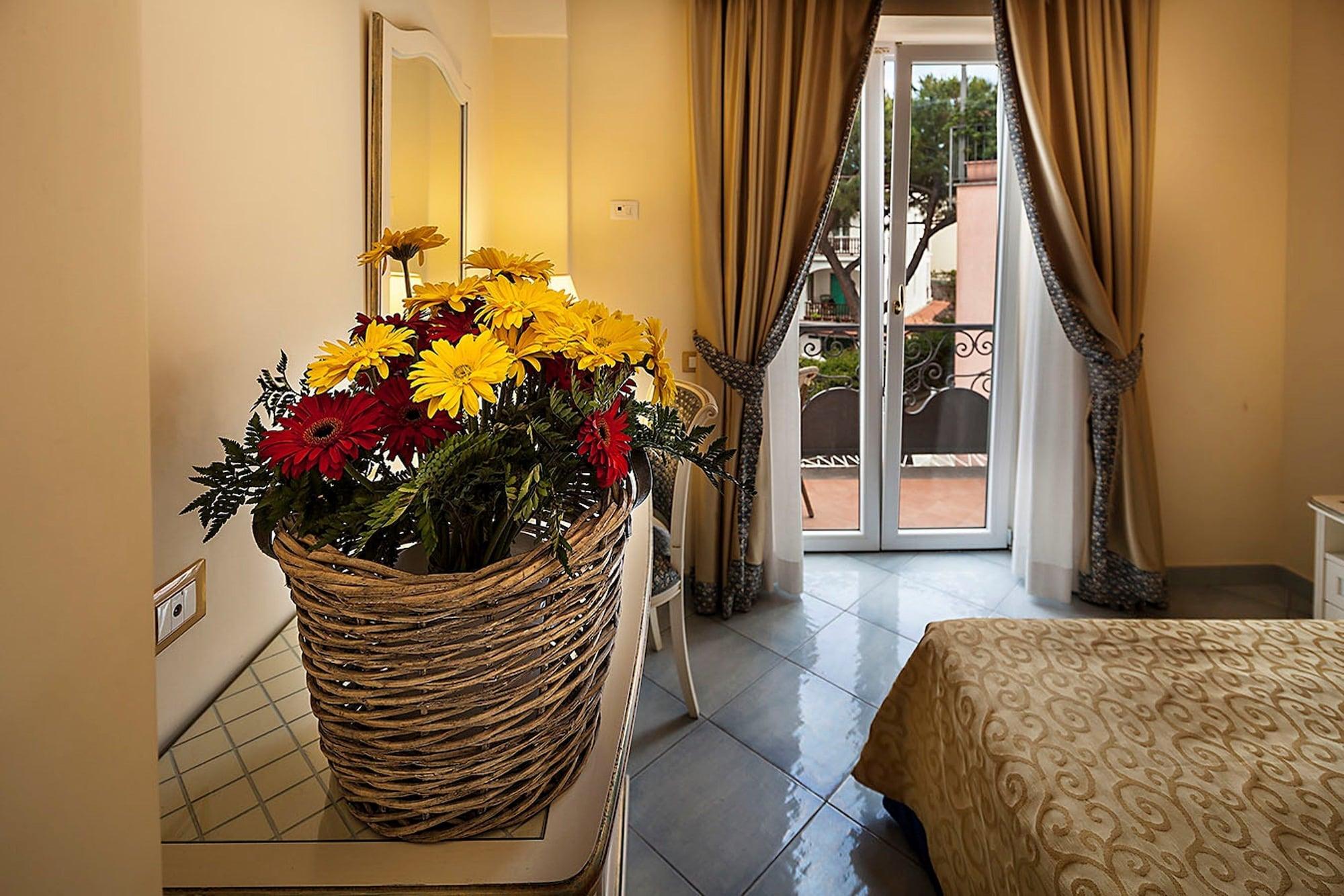 Hotel Nettuno Forio di Ischia Exterior foto